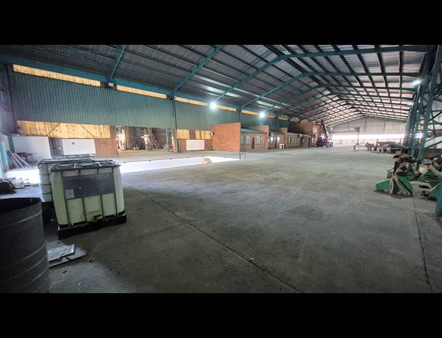 5,600M² FACTORY TO LET IN ANDERBOLT